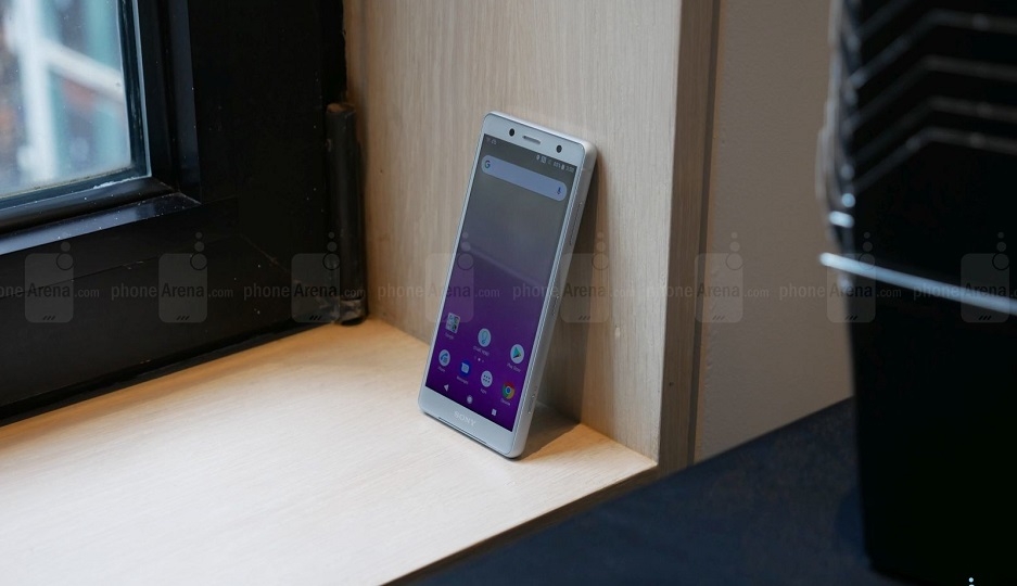 trên tay Xperia XZ2 và XZ2 Compact
