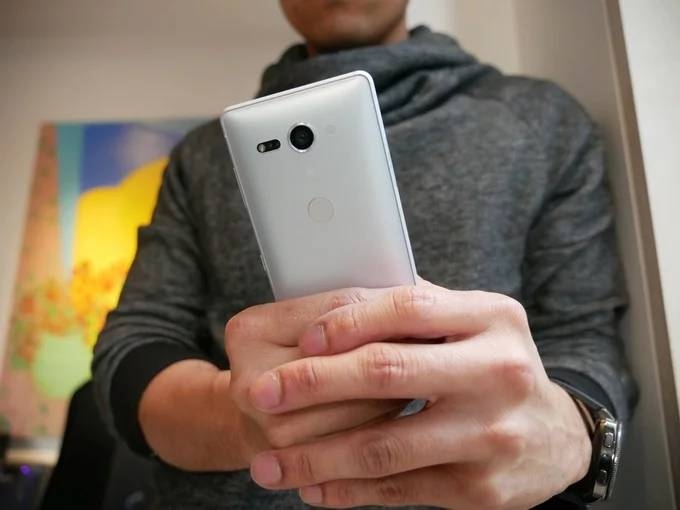 trên tay Xperia XZ2 và XZ2 Compact