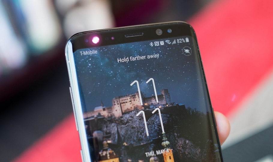 điện thoại có nhận diện khuôn mặt giống iPhone X