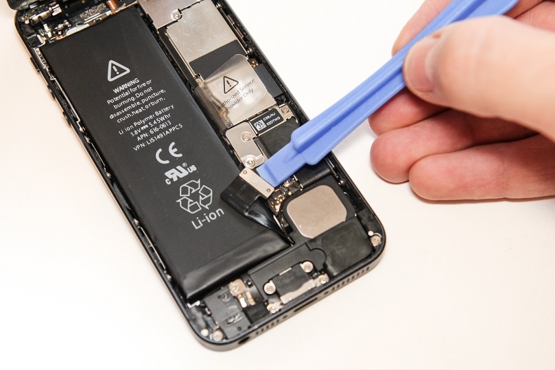pin iPhone hết hạn bảo hành