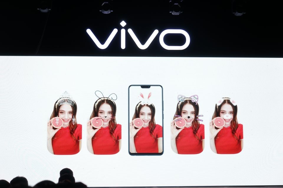 Vivo V9 ra mắt