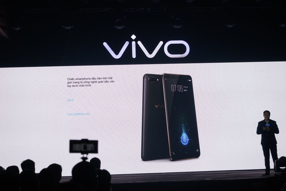 Vivo V9 ra mắt