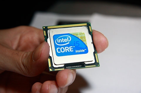 Dell-In3537-vs-Lenovo-Z5070