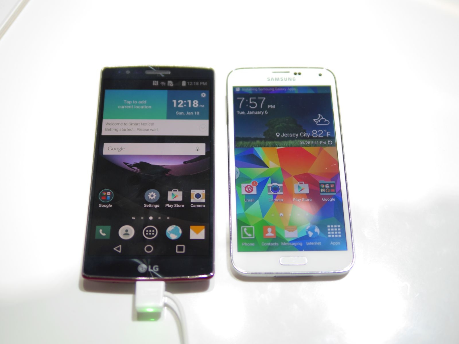 Galaxy-S5-vs-LG-G-Flex-2