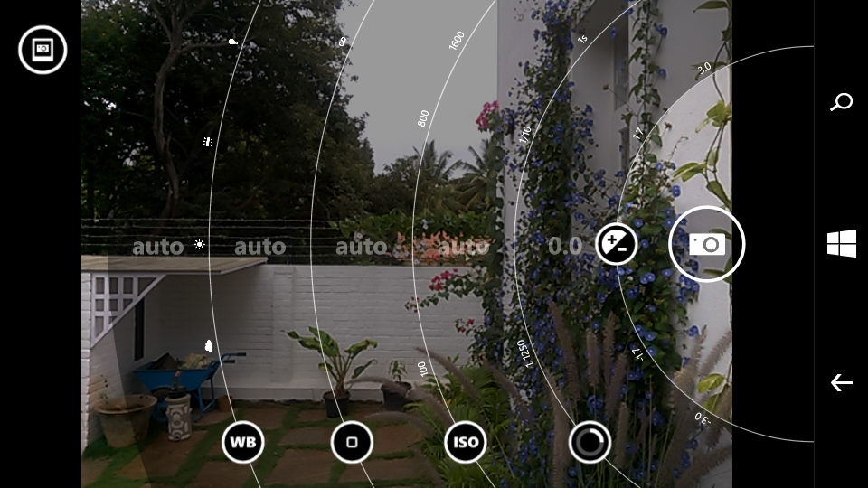 ung-dung-Lumia-Camera