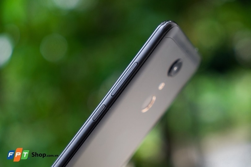 điện thoại màn hình Fullview Wiko View XL
