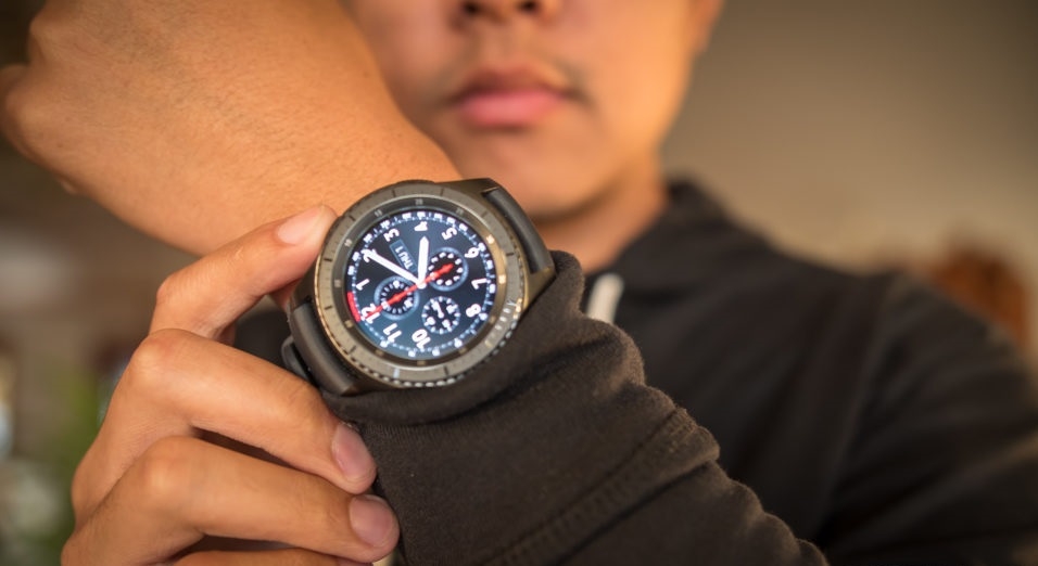 đồng hồ thông minh Android