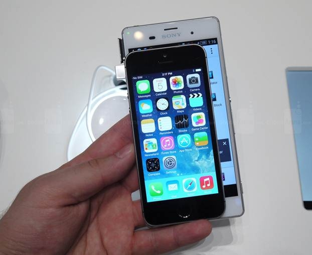 Xperia_Z3_vs_iPhone_5S
