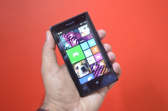 Nokia-Lumia-530-vs-Microsoft-Lumia-435