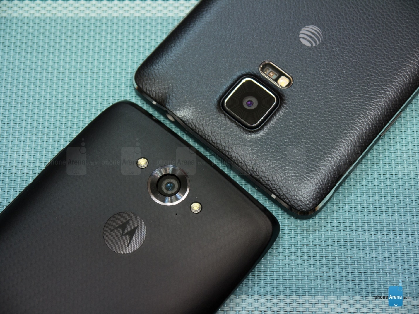 Motorola-Droid-Turbo-va-Samsung-Galaxy-Note-4