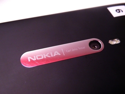 Nokia-Lumia-800