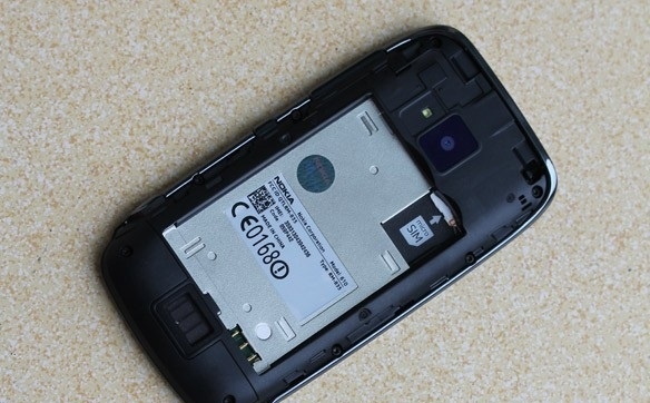 Nokia-Lumia-710