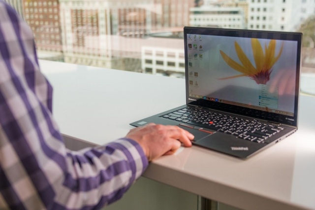 Lenovo_ThinkPad_X1_Carbon