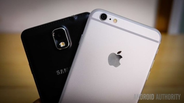 Samsung-Galaxy-Note-4-vs-iPhone-6-Plus