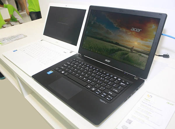 Acer-V3-371