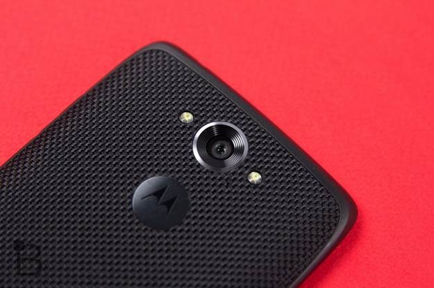 so-sanh-oppo-find7-va-Motorola-Droid-Turbo