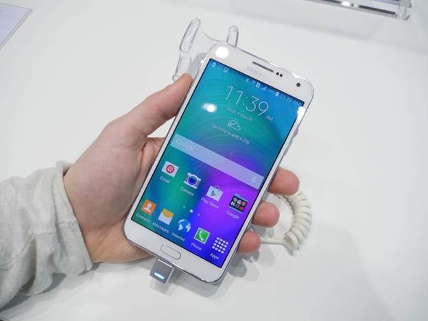 Samsung-Galaxy-E7  