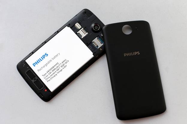 Nen-mua-Gionee-Elife-S5.5-hay-Philips-Xenium-I928
