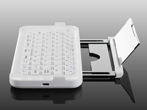 iPhone 6 Plus và bàn phím Bluetooth