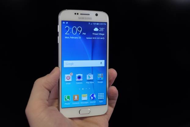dang-gia-galaxy-s6-va-iphone-6