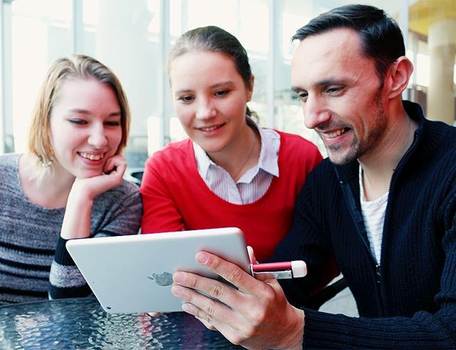 iKlips-thiet-bi-ket-noi-iPhone-va-iPad-voi-may-tinh