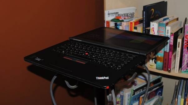 Lenovo_ThinkPad_Yoga_12