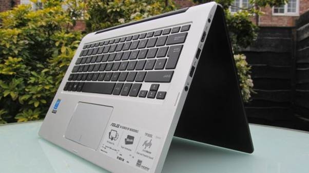 Thiết kế của Asus Transformer Book Flip TP300LA