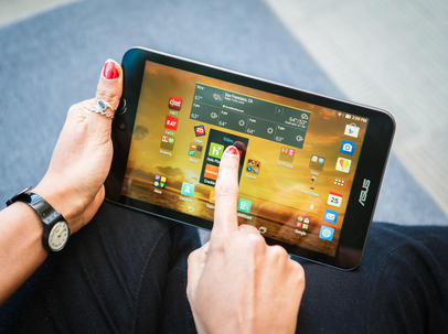 Màu sắc rực rỡ, sống động với màn hình hiển thị IPS của MemoPad HD8