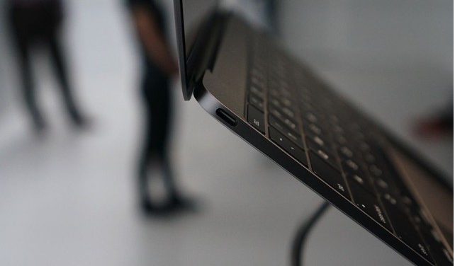 Macbook 12 inch “hút máu” chẳng kém iPhone/iPad...