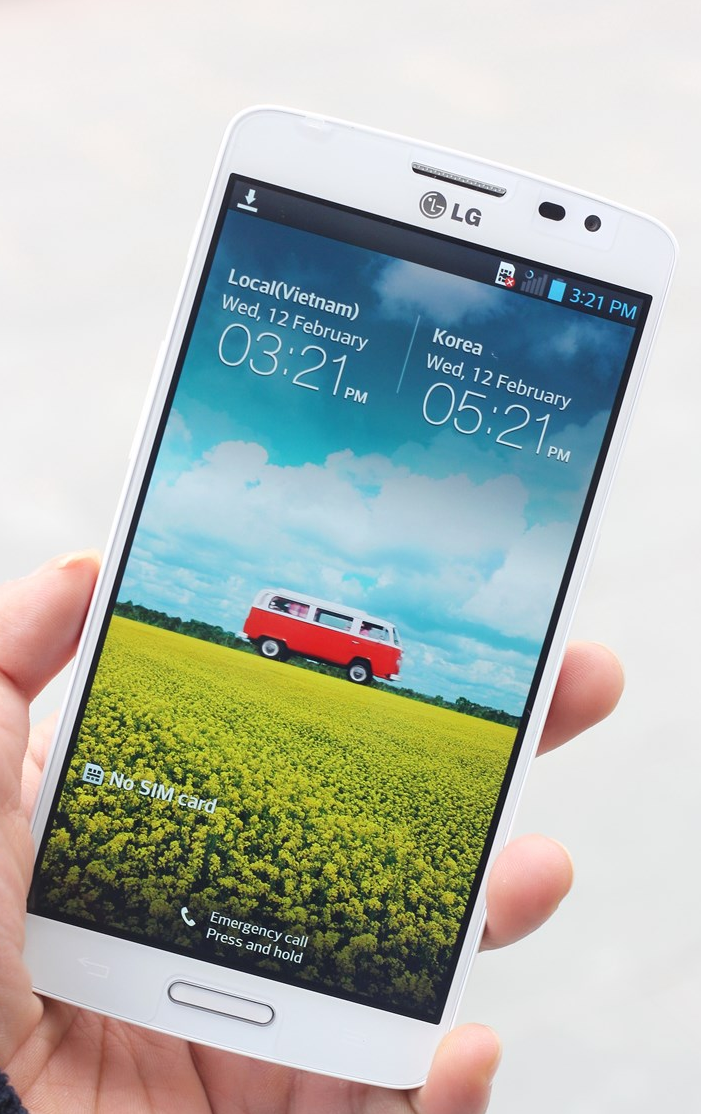 Màn hình LG Gx hiển thị hình ảnh rõ nét màu sắc hài hòa