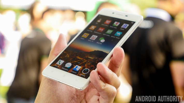 Giá bán tham khảo ngày phát hành OPPO R7