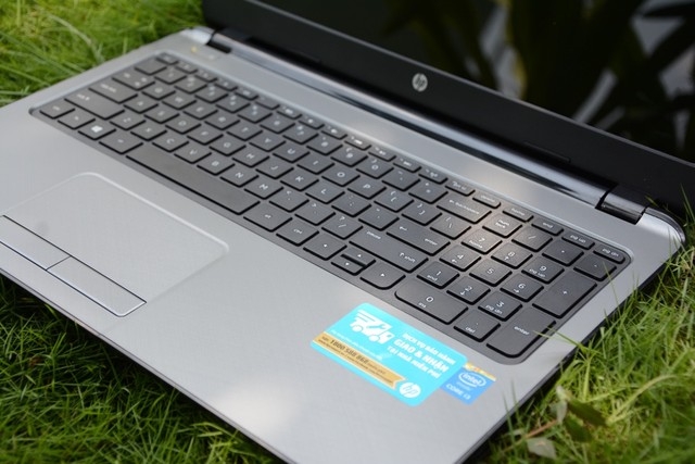 laptop cho sinh viên