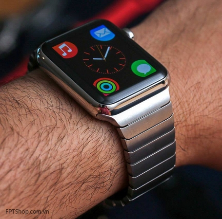 Apple Watch vượt mặt Android Wear nhanh chóng