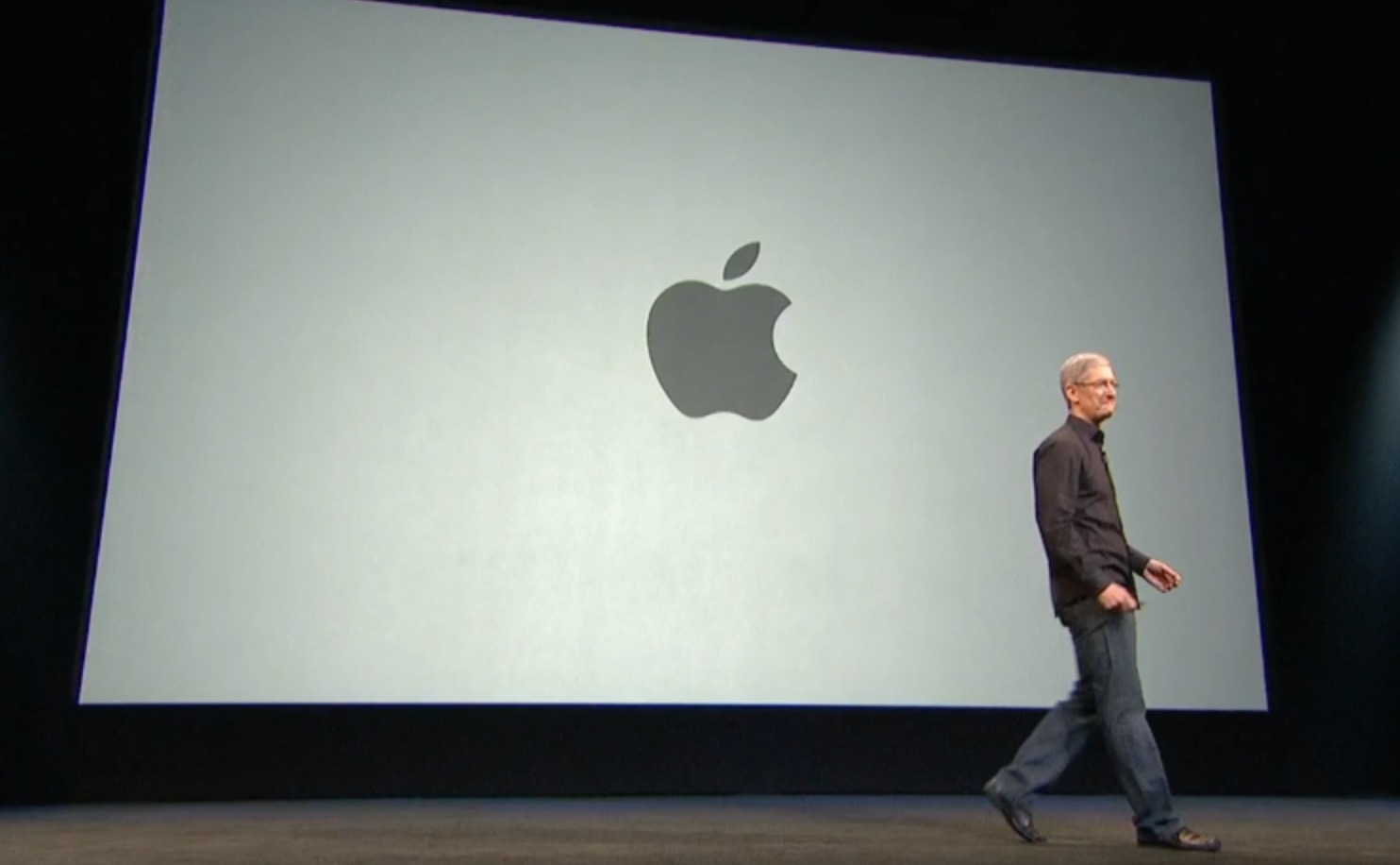 Tim Cook sẽ lại xuất hiện và giới thiệu iPhone 6s?