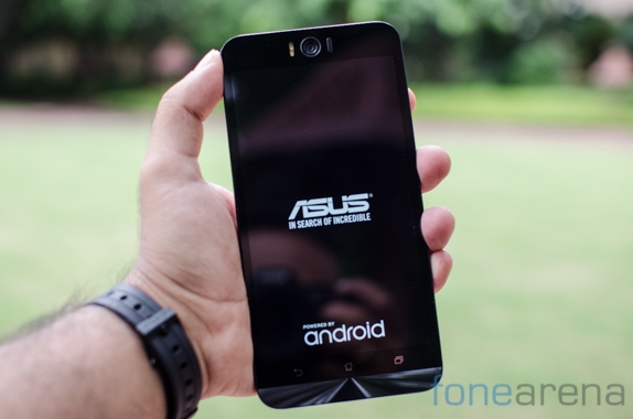 Asus Zenfone Selfie RAM 3GB có giá 6 triệu đồng