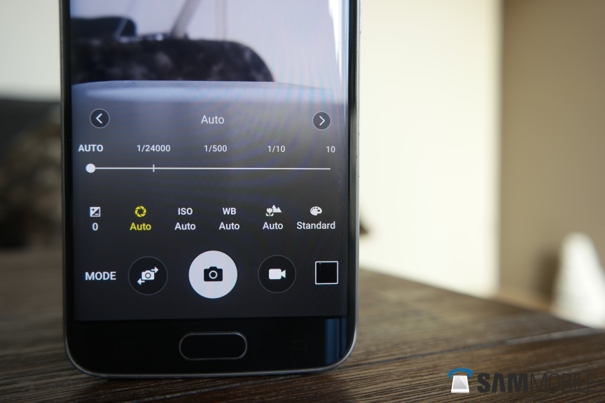 Ngắm nghía hai thiết bị Galaxy S6 và S6 edge chạy Android 6.0 mới 17