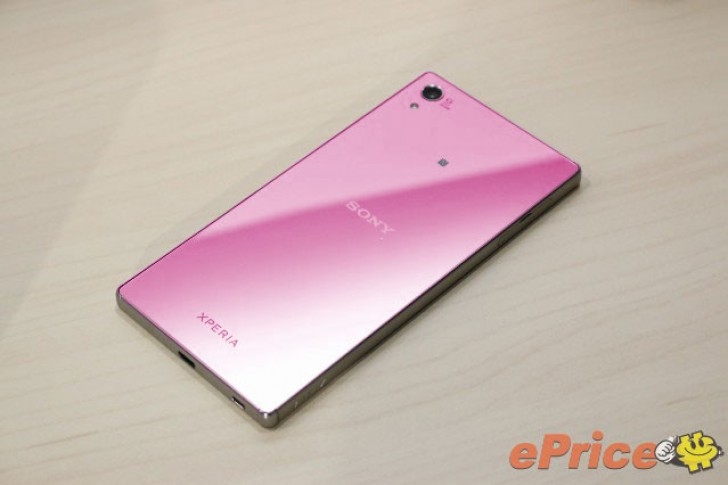 Sony ra mắt phiên bản Xperia Z5 màu hồng mừng năm mới 5