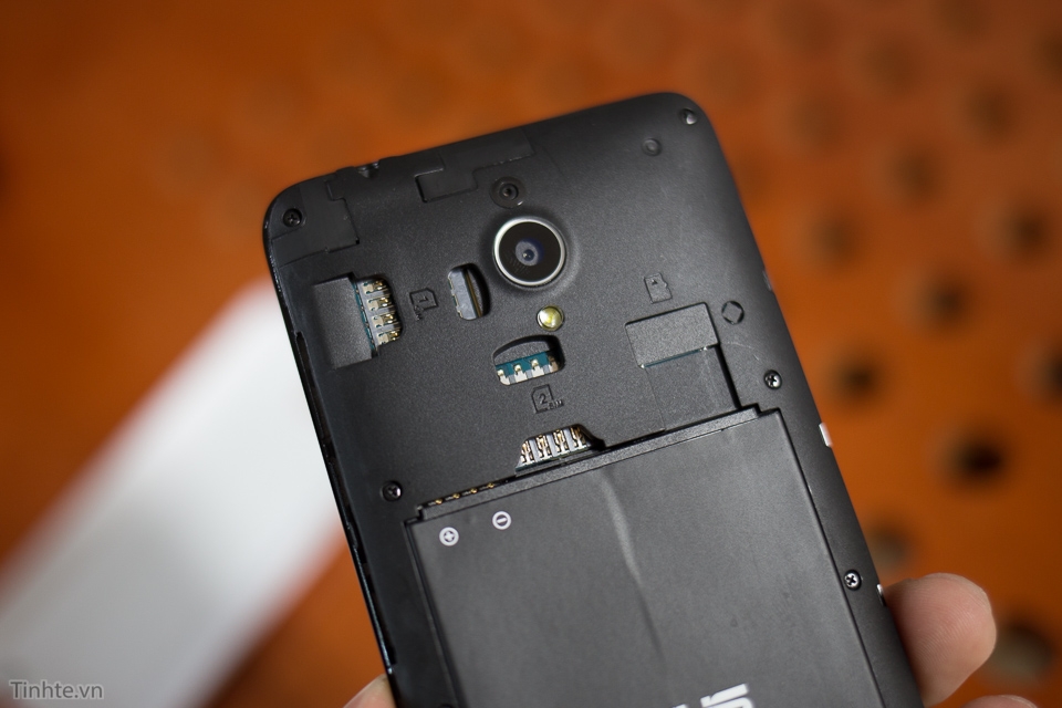Trên tay Asus Zenfone Go, smartphone giá rẻ cấu hình mạnh mẽ 10