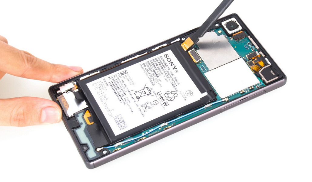 Mổ xẻ và đánh giá cấu tạo của Sony Xperia Z5 3