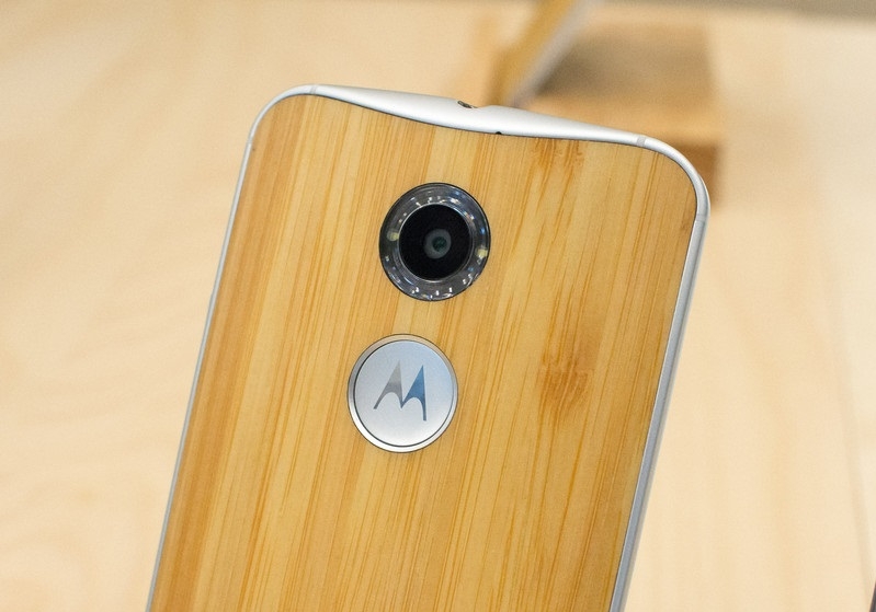 Motorola Moto X – smartphone mạnh mẽ với thiết kế mặt lưng gỗ độc đáo 6