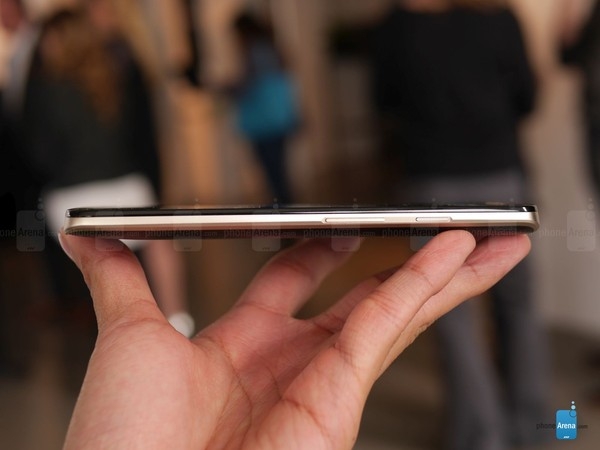 Thiết kế mạnh mẽ của Moto Droi Turbo 2