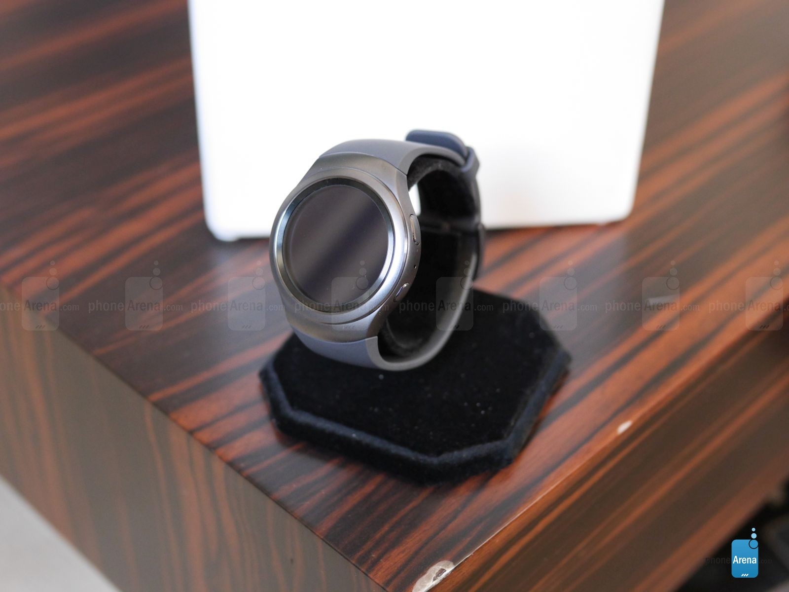 Trên tay và đánh giá nhanh Samsung Gear S2