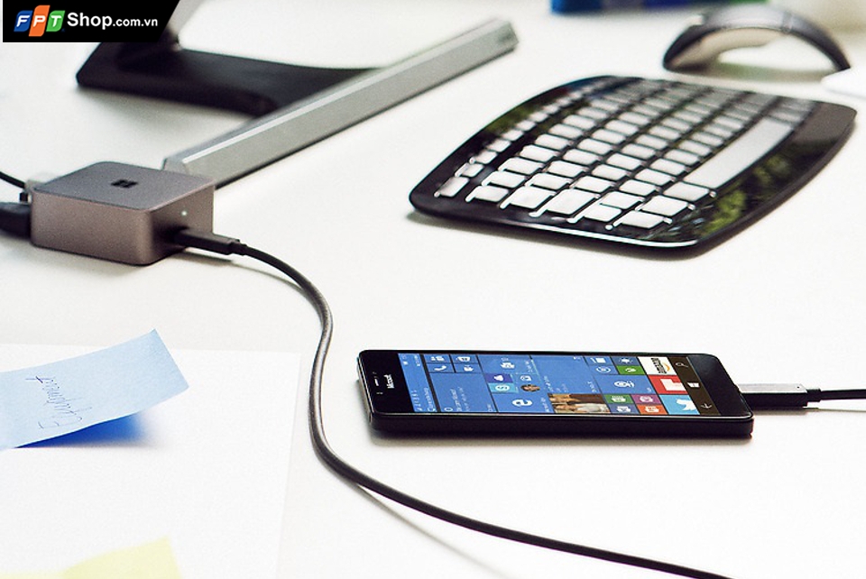Dock hiển thị của Lumia 950XL