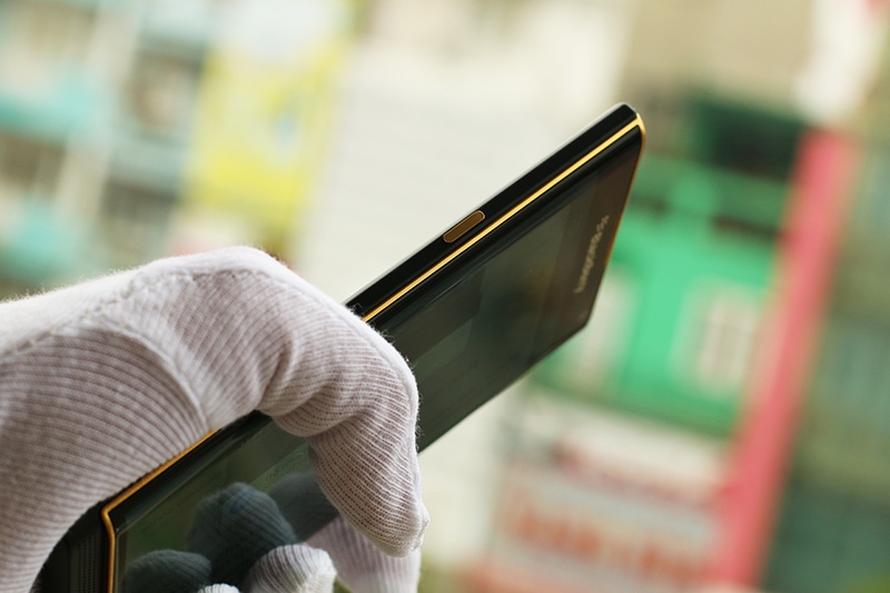 BlackBerry Priv mạ vàng