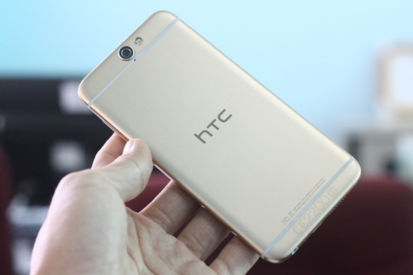 Đập hộp HTC One A9, smartphone có thiết kế giống iPhone 6