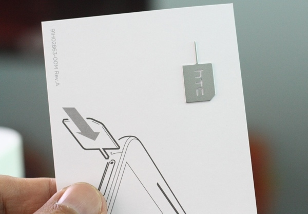 Đập hộp HTC One A9, smartphone có thiết kế giống iPhone 6