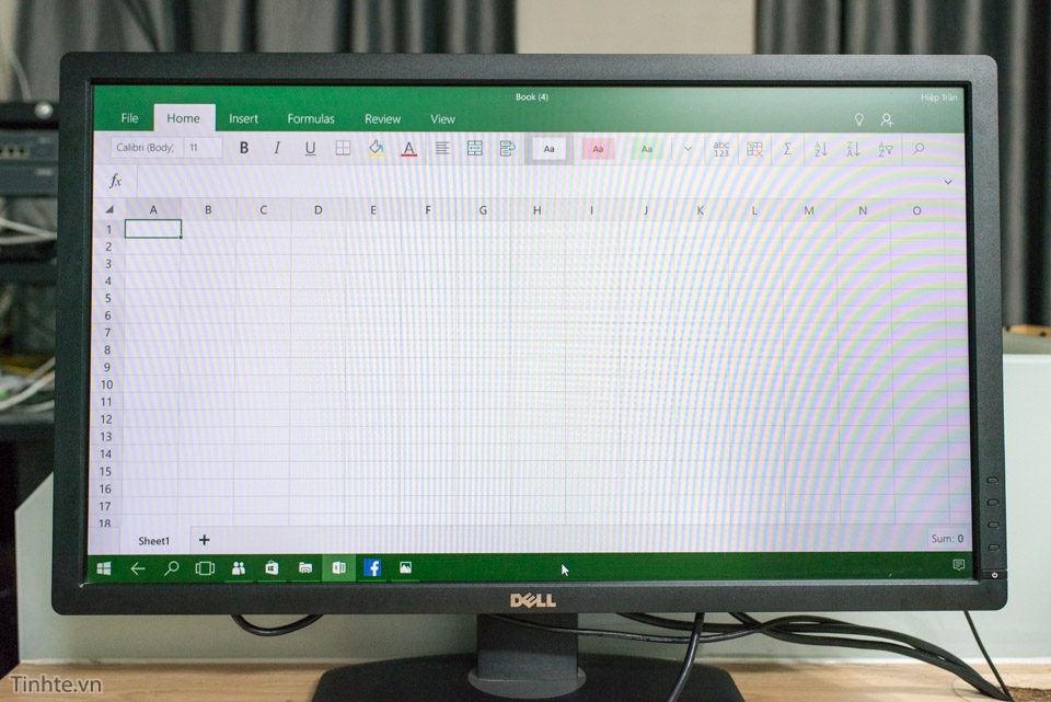 Dùng thử Continuum trên Lumia 950 XL bằng thiết bị chuyển đổi HDMI