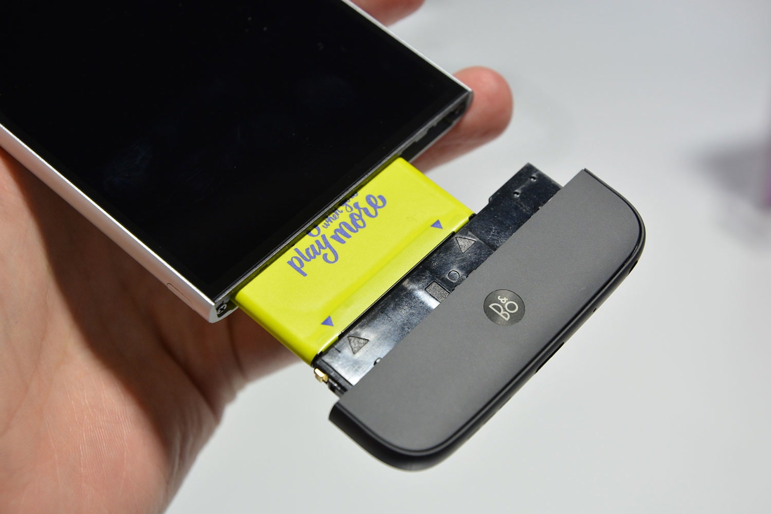 7 smartphone cao cấp nhất trong nửa đầu năm 2016 3