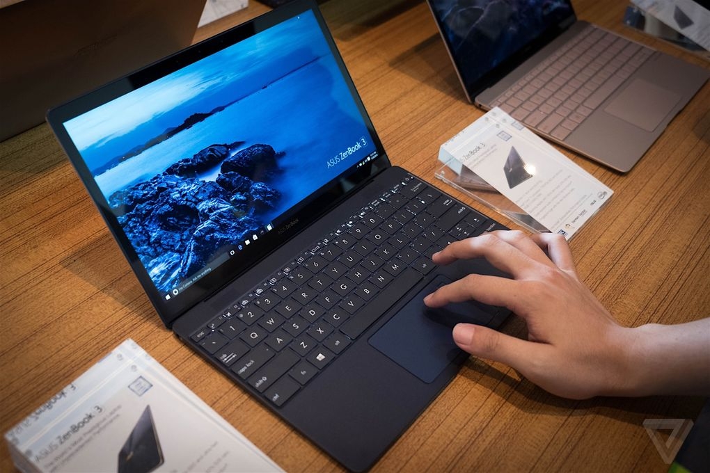 Zenbook 3 khoe sắc cùng Macbook, máy nào đẹp hơn? 5