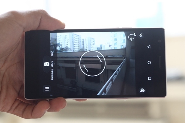 Đập hộp Mobiistar Lai Zumbo, giá dưới 3 triệu đồng